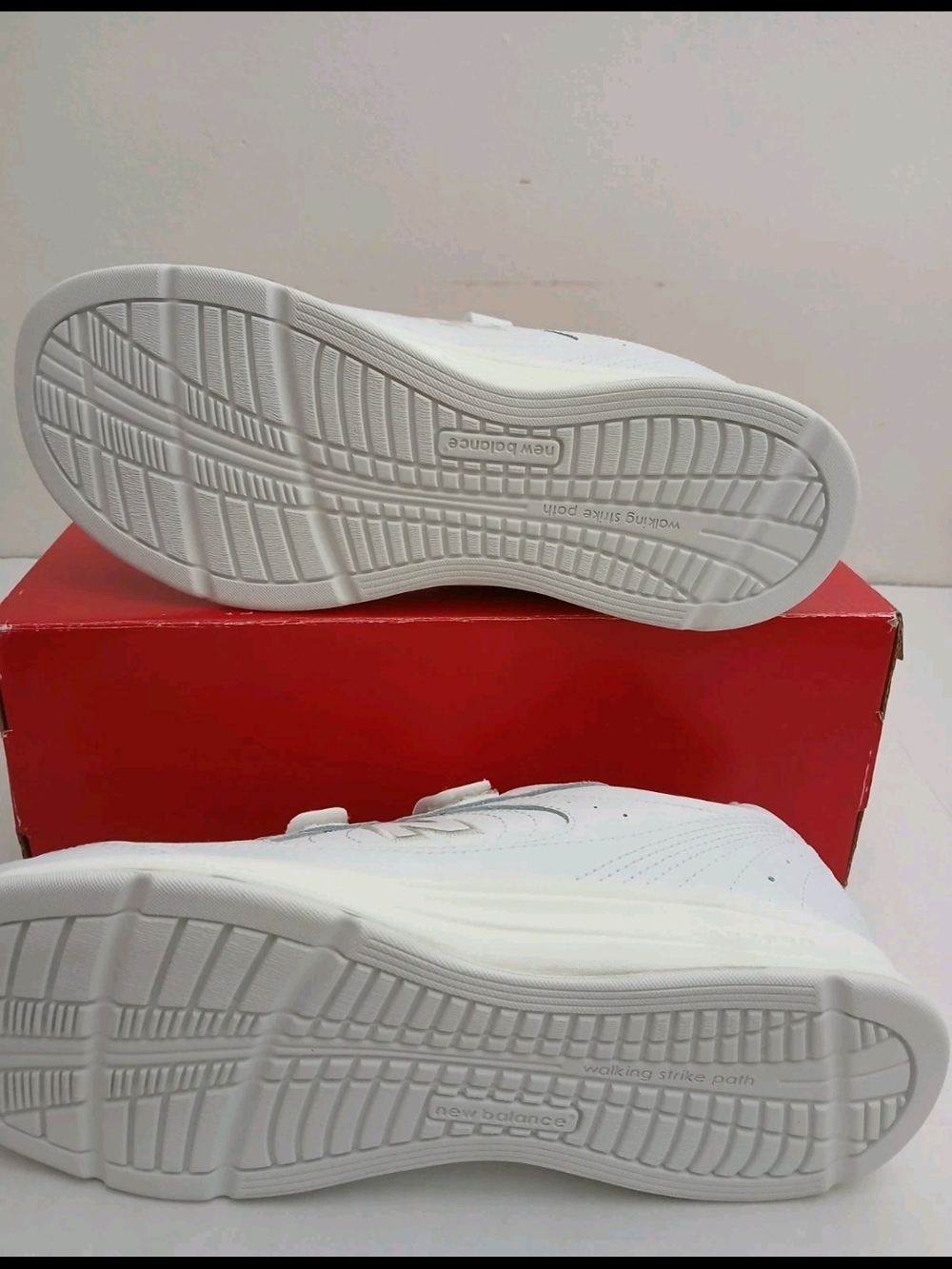 New Balance Men's Size 11.5 White White Walking Marche D Medium Moyen $50 - Picture 12 of 13